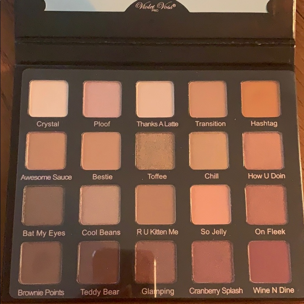 Violet Voss PRO Eye Shadow Palette